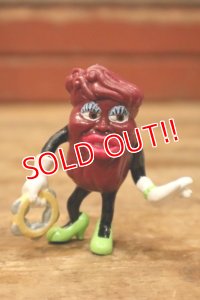 ct-151027-11 The California Raisins / 1988 PVC Figure "Ms. Marvelous"