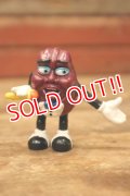 ct-151027-11 The California Raisins / 1988 PVC Figure "Boy with Microphone"