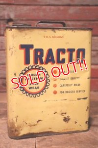 dp-230901-60 TRACTO / 2 U.S.GALLONS MOTOR OIL CAN