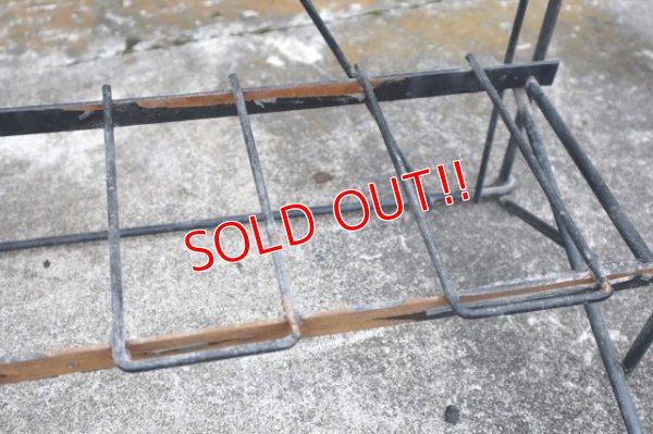 画像6: dp-240101-18 INTERSATTE BATTERIES / 〜1980's Metal Wire Rack
