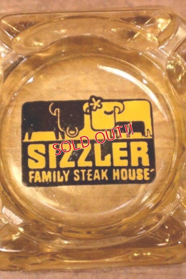 画像1: dp-240124-21 SIZZLER FAMILY STEAK HOUSE / Vintage Glass Ashtray