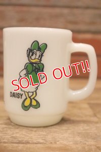 ct-240214-06 Daisy Duck / Anchor Hocking 1980's 9oz Mug