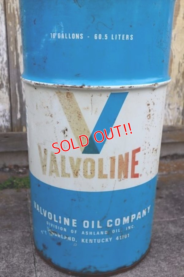 画像3: dp-240101-26 VALVOLINE / 1960's-1970's 120 LBS. 16 U.S. GALLONS OIL CAN