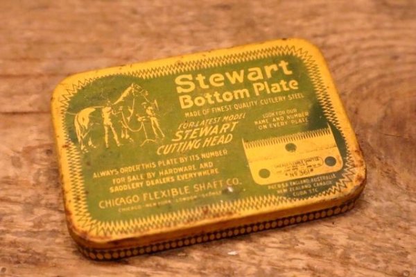 画像1: dp-231016-25 CHICAGO FLEXIBLE SHAFT CO. / 1920's Stewart Bottom Plate Tin Case