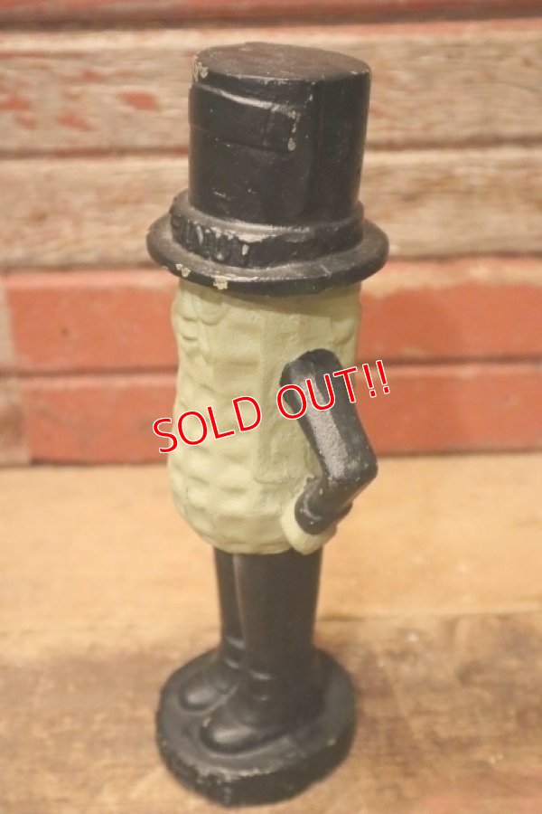 画像5: ct-240214-64 PLANTERS / MR.PEANUT Cast Iron Coin Bank