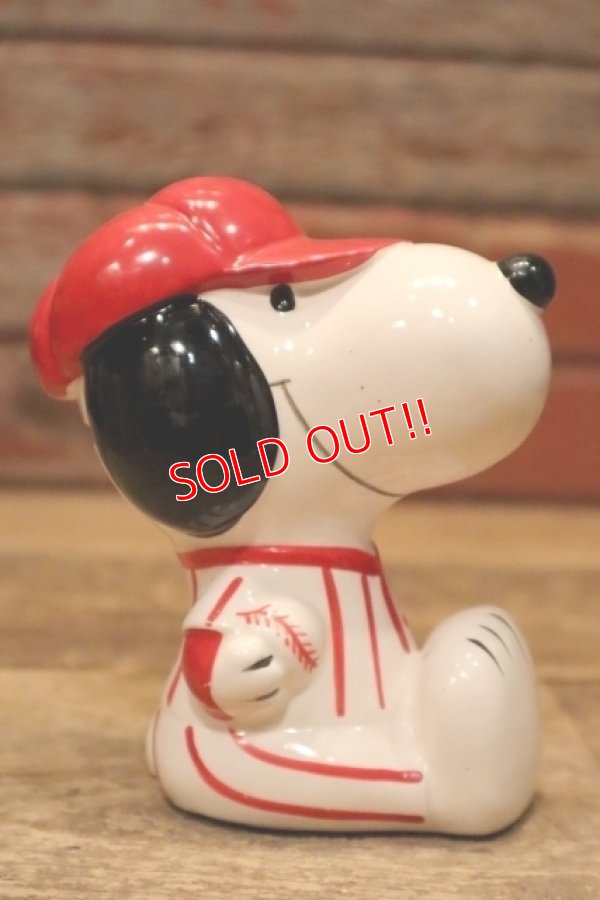画像3: ct-240214-02 Snoopy / Determined 1970's Ceramic Bank "Baseball"