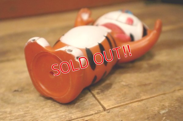 画像9: ct-240214-21 Kellogg's / Tony the Tiger 1970's Soft Vinyl Figure