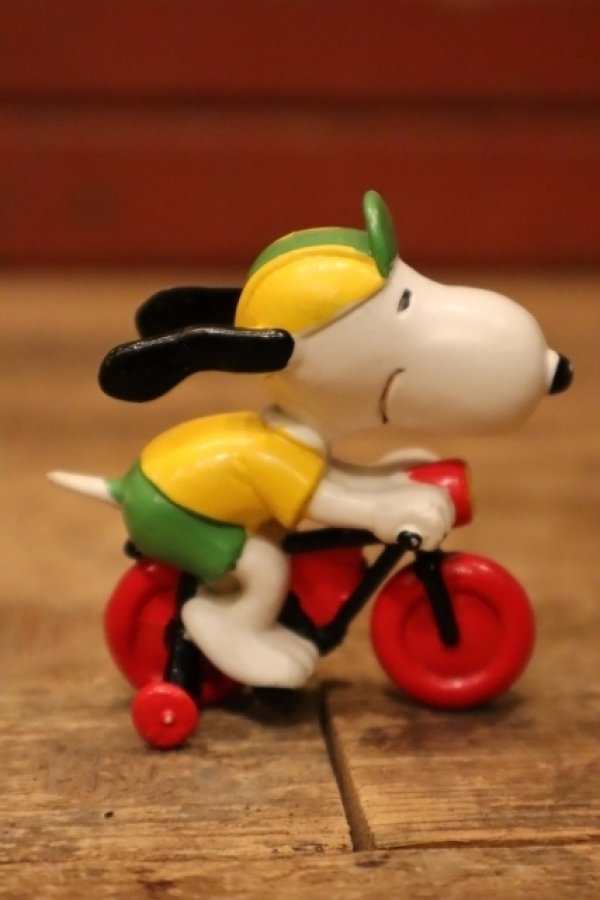 画像3: ct-240214-195 Snoopy / Schleich PVC Figure "Bicycle"