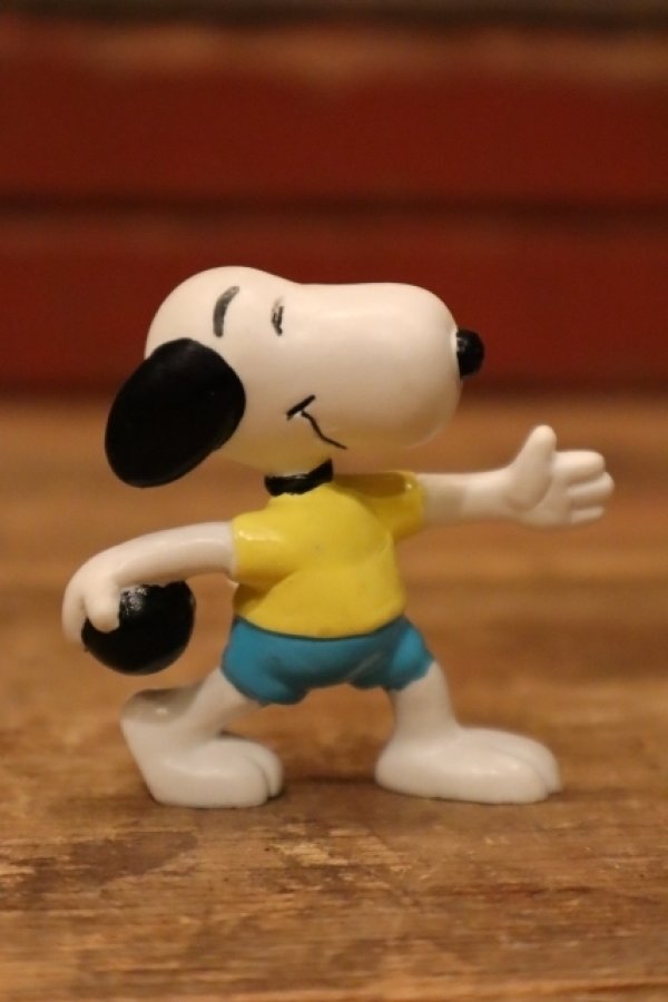 画像2: ct-240214-195 Snoopy / Schleich PVC Figure "Bowling"
