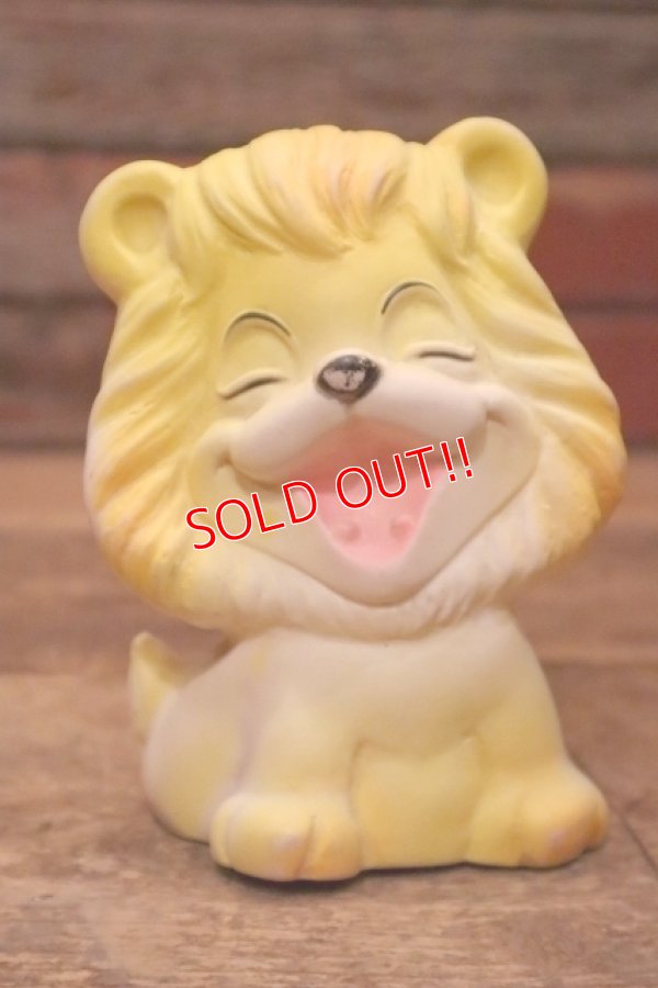 画像1: ct-240214-151 BABY JOY / 1972 Lion Squeaky Doll