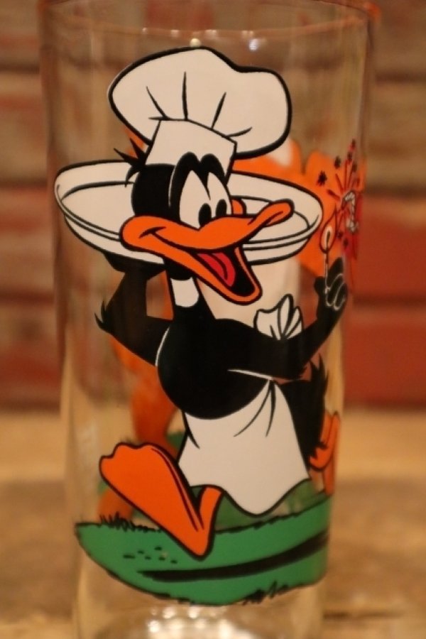 画像3: gs-240301-06 Daffy Duck & Tasmanian Devil / PEPSI 1976 Collector Series Glass