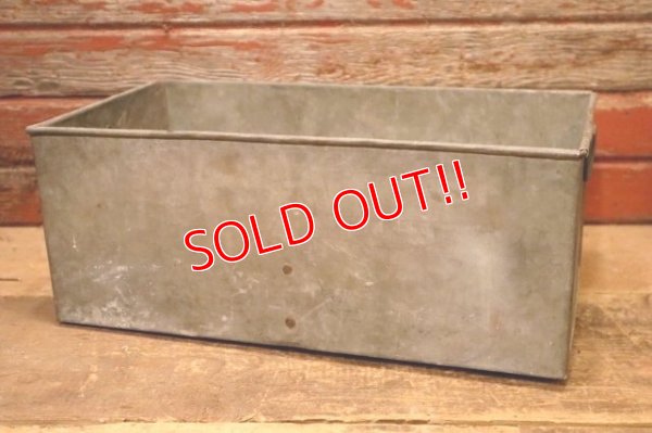 画像3: dp-240124-24 Vintage Metal Case