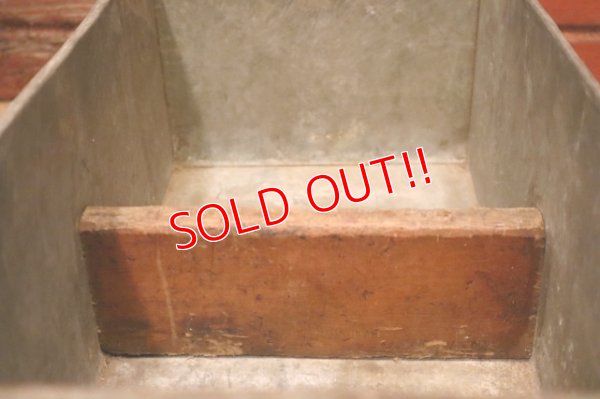 画像9: dp-240124-24 Vintage Metal Case