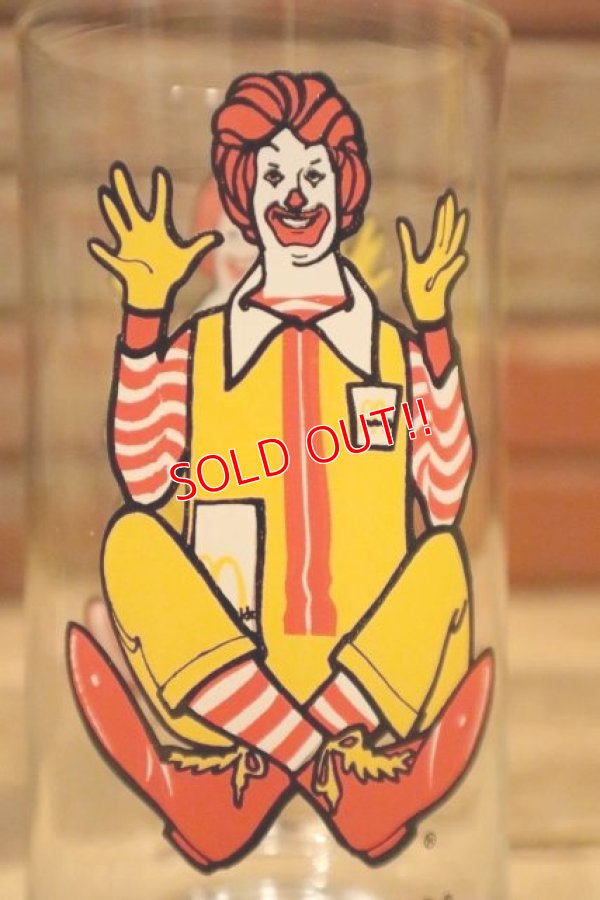 画像2: gs-240207-13 McDonald's / 1970's Collector Series Glass "Ronald McDonald"