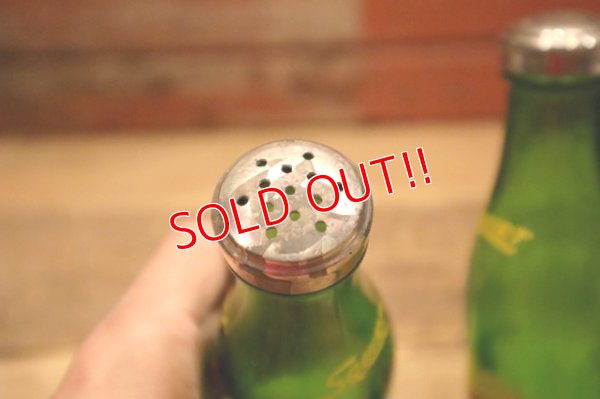 画像10: dp-240418-04 SQUIRT / 1950's Salt and Pepper Shaker Bottles