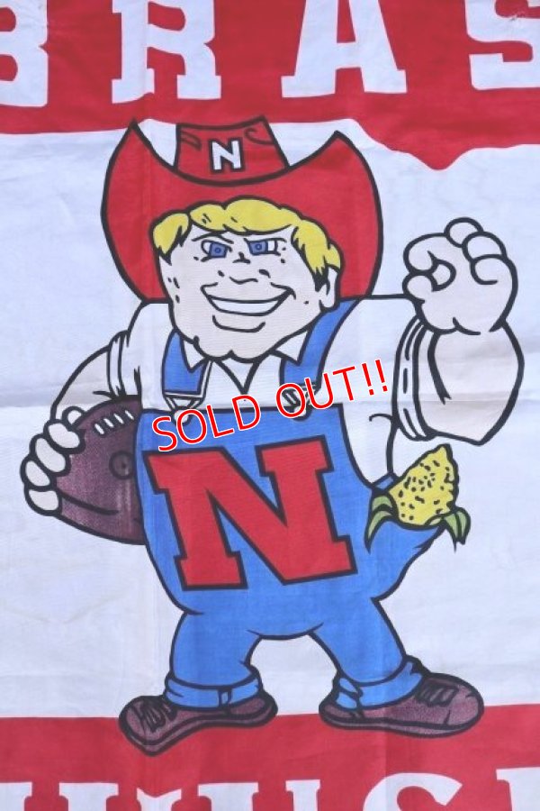 画像2: dp-230518-15 University of Nebraska / 1990's NEBRASKA CORNHUSKERS Nylon Flag