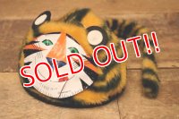ct-240418-29 Kellogg's / Tony the Tiger 1960's Plush Kids Hat