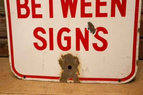 画像4: dp-240508-103 NO PARKING BETWEEN SIGNS / Enamel Road Sign