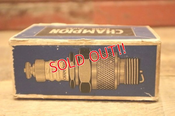 画像14: dp-240508-108 CHAMPION SPARK PLUGS / 1930's-1940's "H-10" Box of 9