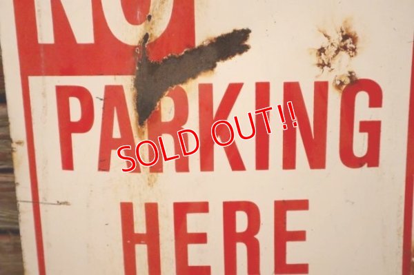 画像3: dp-240508-103 NO PARKING HERE TO CORNER / Enamel Road Sign