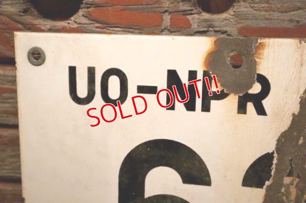 画像2: dp-240508-103 UO-NPR NO.1 62 SEC. 33-R / Oil Terminal Enamel Sign