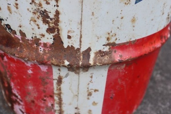 画像11: dp-240508-33 Mobil / 1960's 120 POUNDS 16 GALLONS Oil Can
