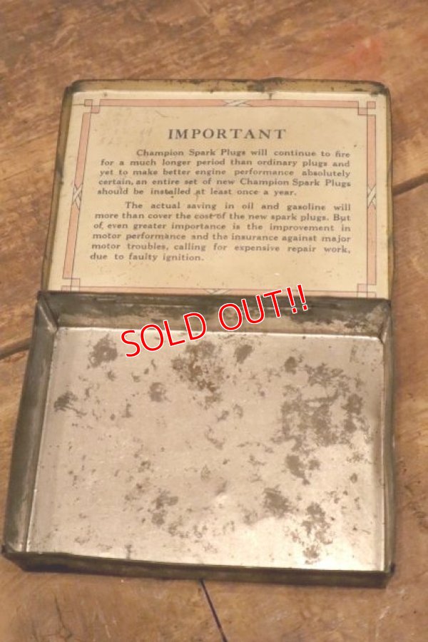 画像9: dp-240605-01 CHAMPION / 1930's SERVICE KIT TIN BOX