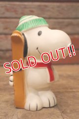 ct-240604-04 Snoopy / Danara 1980's Coin Bank "Ski"