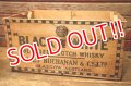 dp-240604-04 BLACK & WHITE SCOTCH WHISKY / Vintage Wood Box