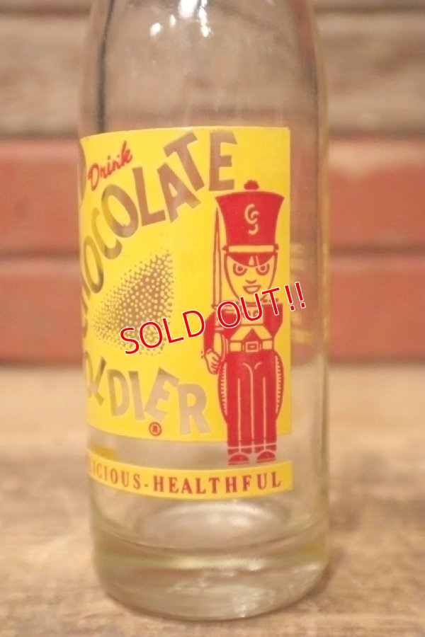 画像2: dp-240814-07 CHOCOLATE SOLDIER 1960's 7 FL. OZ. Bottle