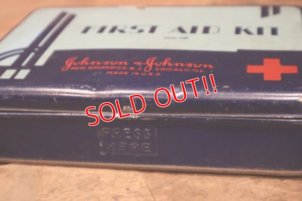 画像4: dp-240814-21 Johnson & Johnson / 1960's-1970's FIRST AID KIT BOX