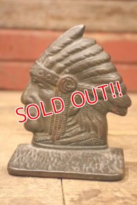 dp-241008-06 Indian Head Bookend