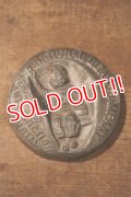 dp-240911-87 NATIONAL LEAD COMPANY 1930's Dutch Boy Paint Metal Paperweight