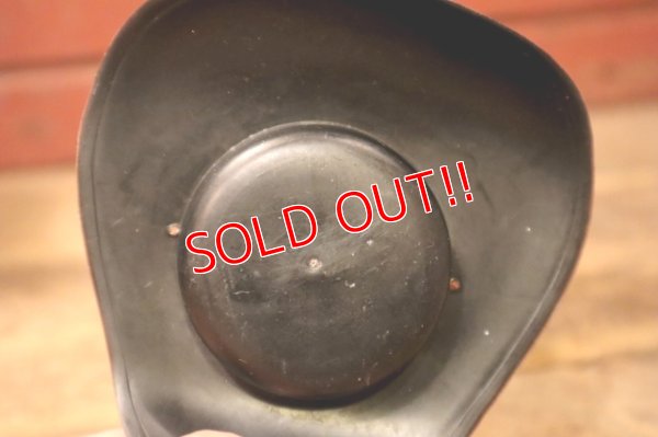 画像8: ct-241008-57 Yosemite Sam / DAKIN 1970's Figure & Coin Bank