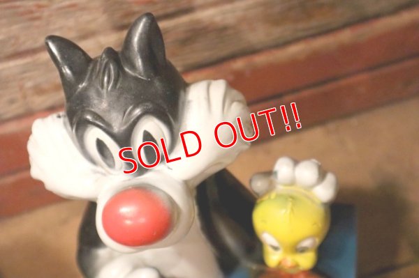 画像8: ct-241008-52 Sylvester & Tweety / 1972 Plastic Coin Bank