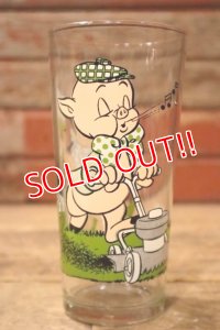 gs-241106-08 Porky Pig & Petunia Pig / PEPSI 1976 Collector Series Glass