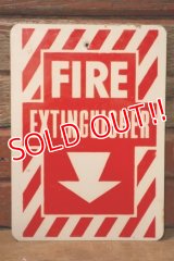 dp-241225-15 FIRE EXTINGUISHER / Metal Sign