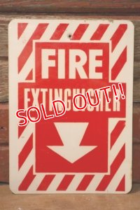dp-241225-15 FIRE EXTINGUISHER / Metal Sign
