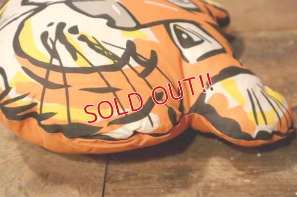 画像5: ct-241225-03 Esso / Tango Tiger 1960's Pillow Cushion