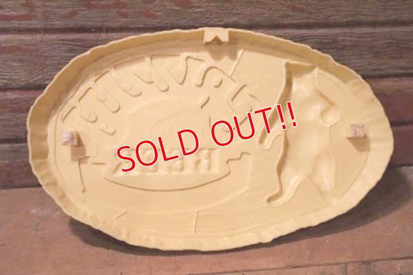 画像8: dp-241225-21 GRIZZLY BEER / 1980's〜3-D Plastic Sign