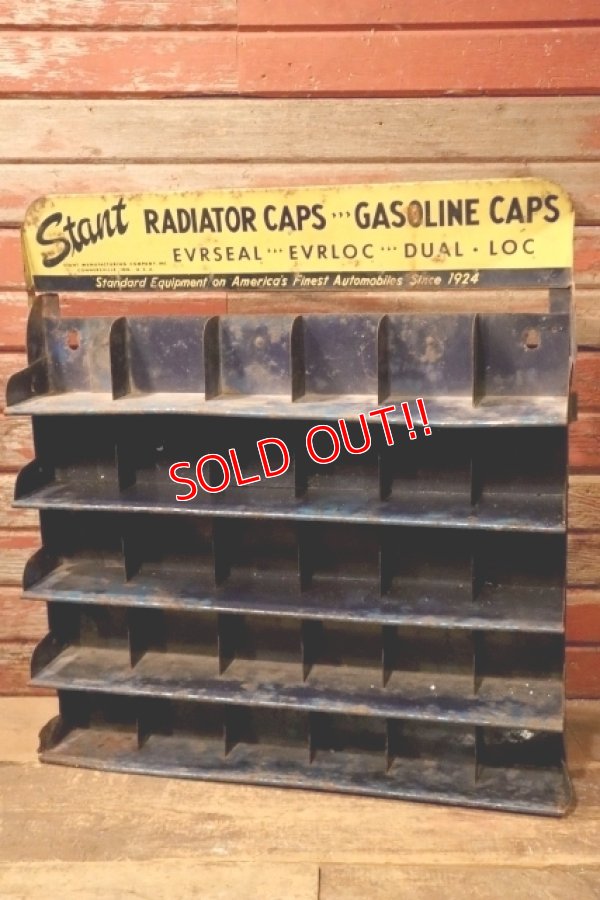 画像1: dp-241225-11 Stant 1950's RADIATOR CAPS GASOLINE CAPS Metal Rack