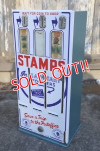 dp-241230-21 U.S. STAMPS / 1950's-1960's Sanitary Folders Vending Machine