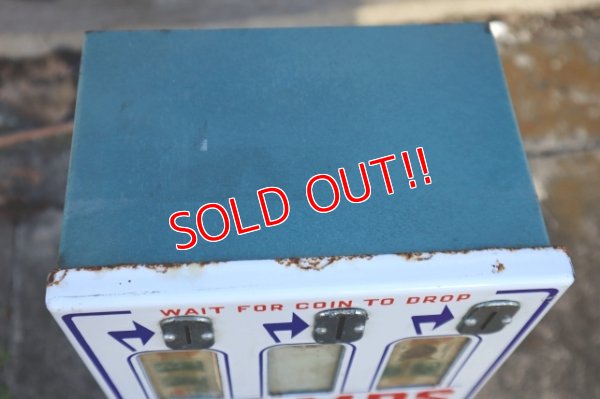 画像4: dp-241230-21 U.S. STAMPS / 1950's-1960's Sanitary Folders Vending Machine