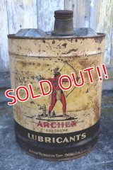dp-241230-09 ARCHER PETROLEUM CORP / 1940's-1950's LUBRICANTS 5 U.S. GALLONS CAN