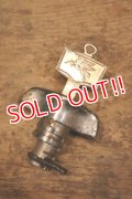 dp-221201-53 Mobil / 1940's-1950's Lock & Key