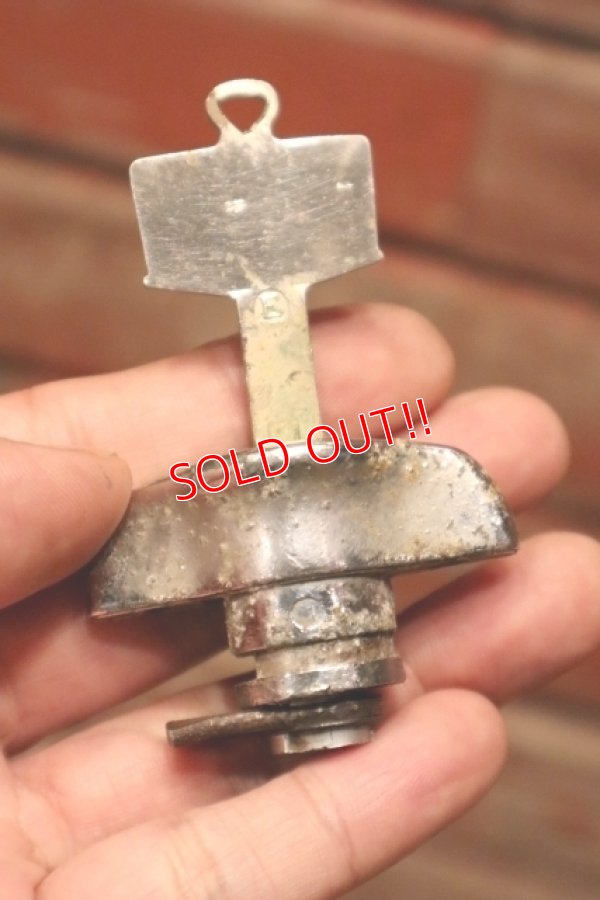 画像3: dp-221201-53 Mobil / 1940's-1950's Lock & Key