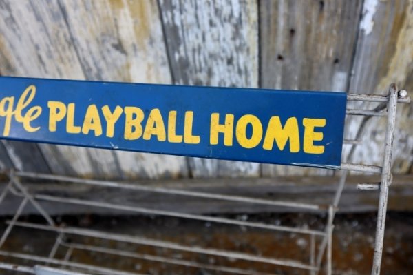 画像3: dp-240911-70 Unknown "TAKE AN Eagle PLAYBALL HOME" Wire Rack