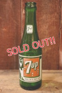 dk-077 7 Up / 1940's 7 FL. OZ. Bottle