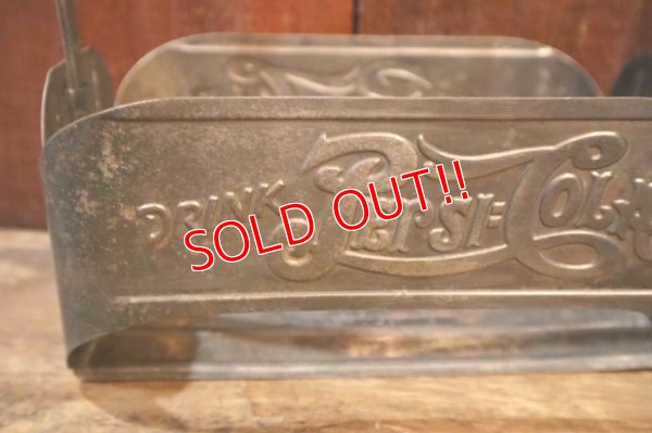画像2: dp-250205-110 PEPSI:COLA 1940's Metal Bottle Carrier