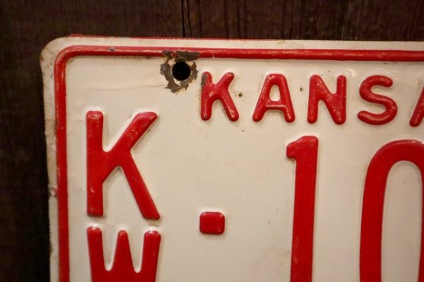画像2: dp-250205-21 License Plate 1957 KANSAS "KW-1070"